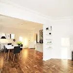 Nordic Host - Deichmans Gate 10